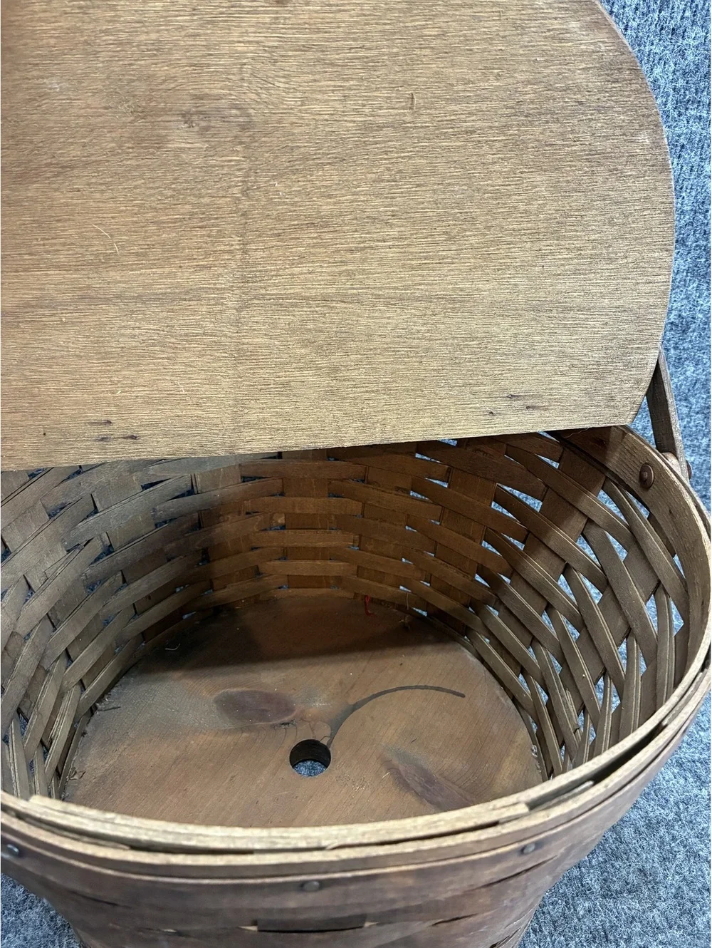 Vintage Longaberger Wooden Woven Sewing Basket with Lid and Handle SOME DAMAGE